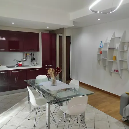 Giardino Erasmo アパート アローナ